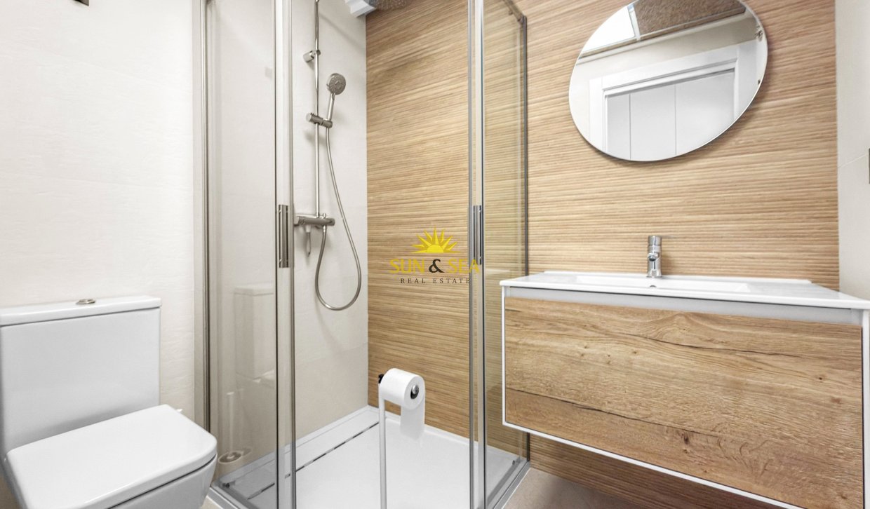 Reventa - Apartamento - Torrevieja - Los Balcones