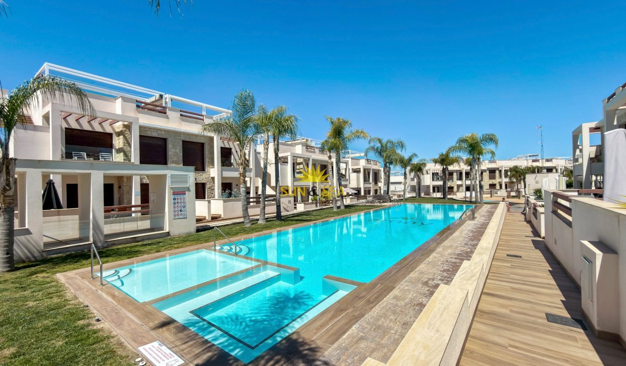 Reventa - Apartamento - Torrevieja - Los Balcones