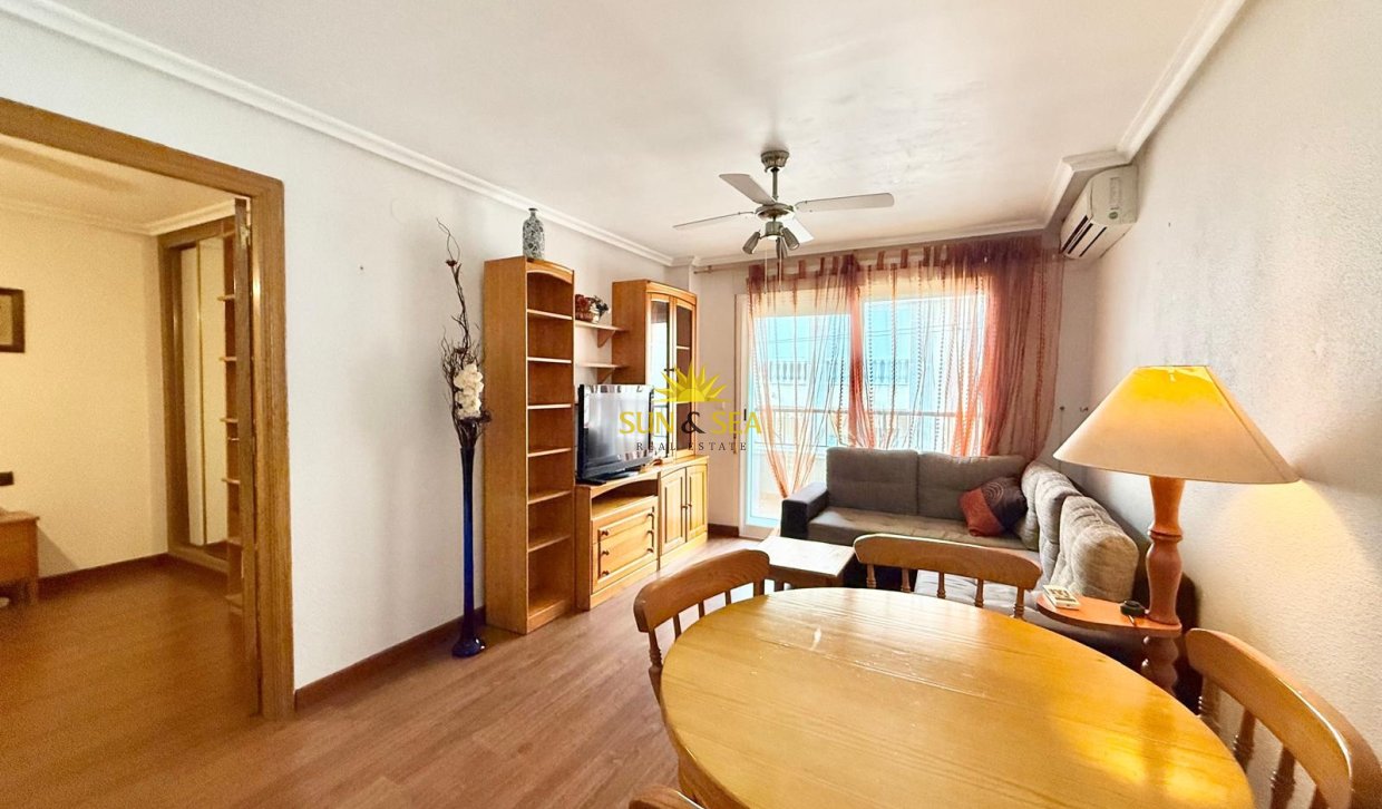 Reventa - Apartamento - Torrevieja - Playa del Acequión