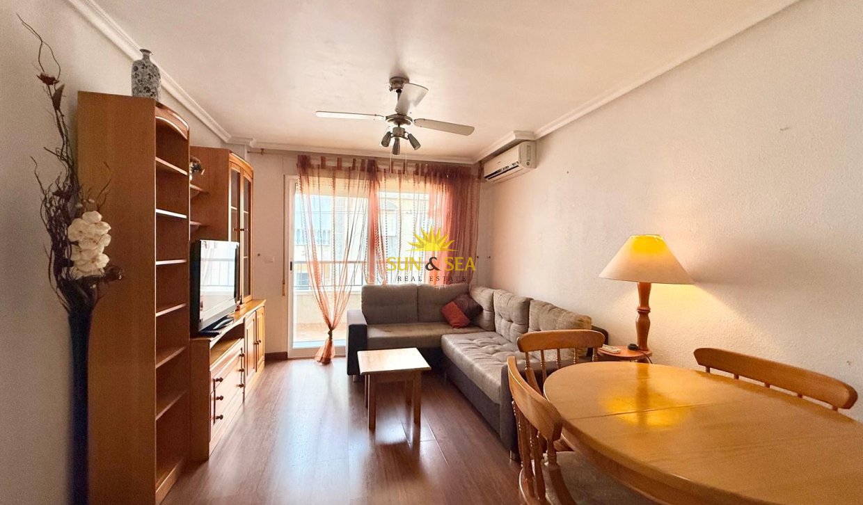 Reventa - Apartamento - Torrevieja - Playa del Acequión
