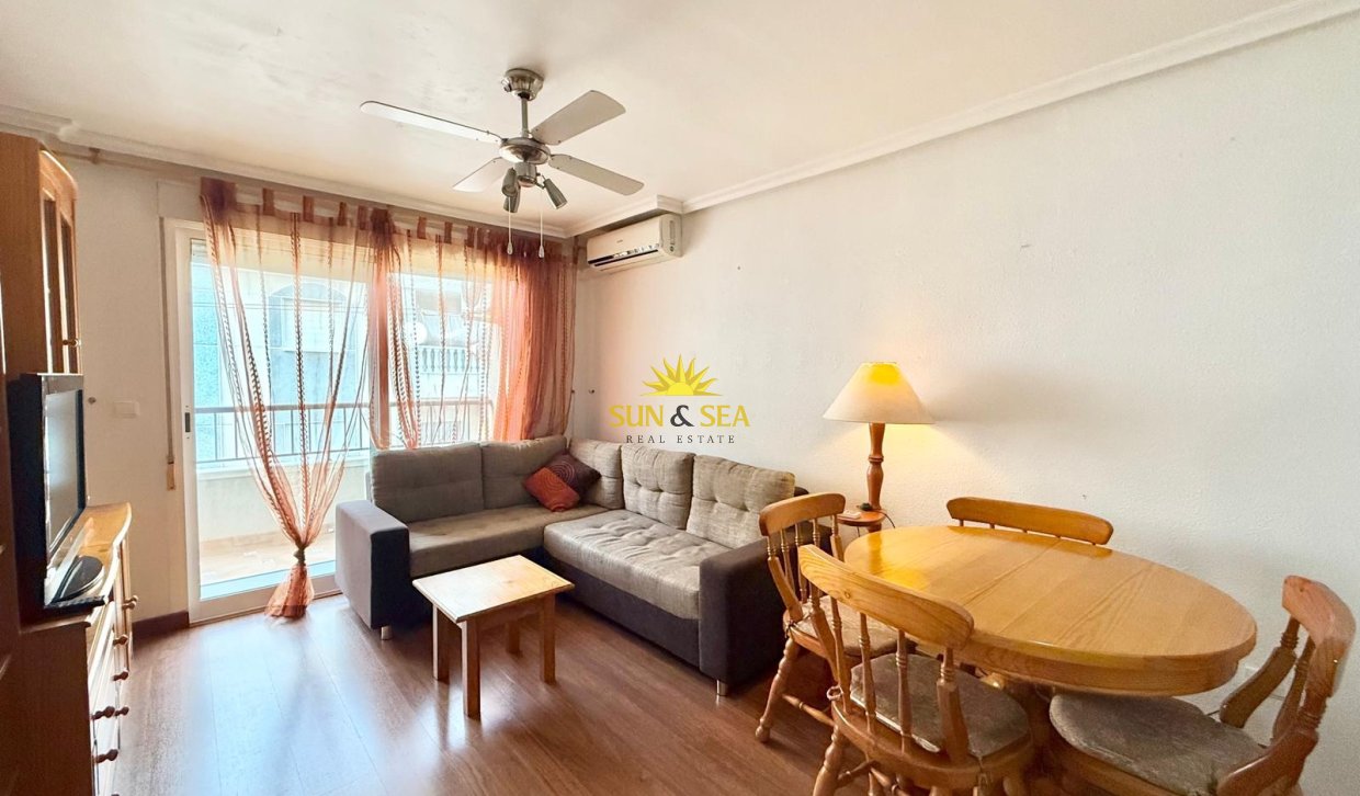 Reventa - Apartamento - Torrevieja - Playa del Acequión