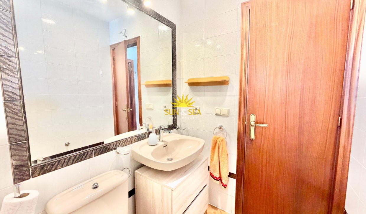 Resale - Apartment - Orihuela Costa