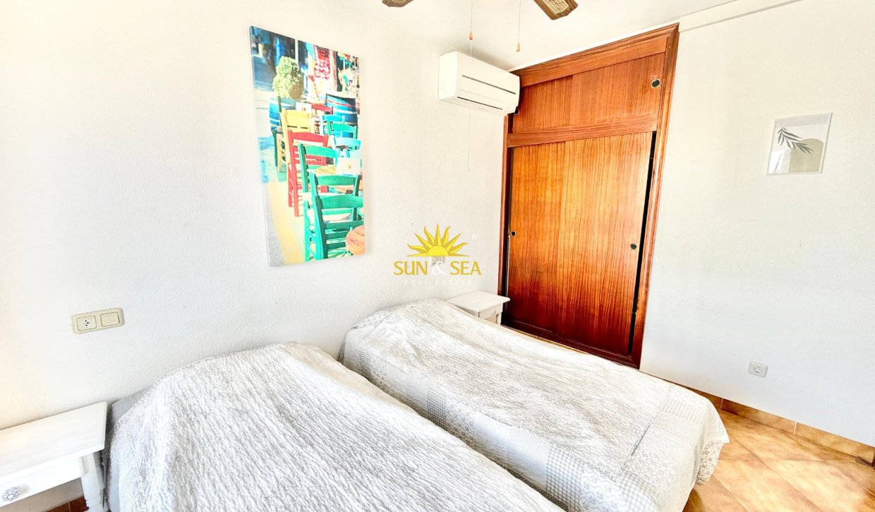 Resale - Apartment - Orihuela Costa