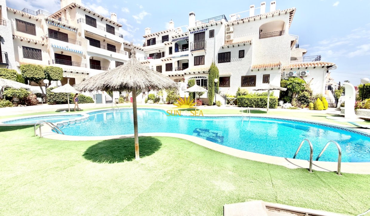 Resale - Apartment - Orihuela Costa