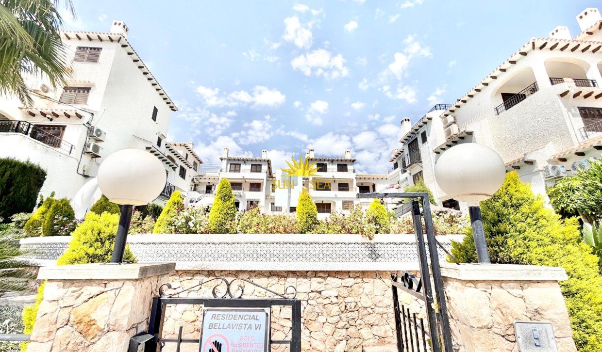 Resale - Apartment - Orihuela Costa