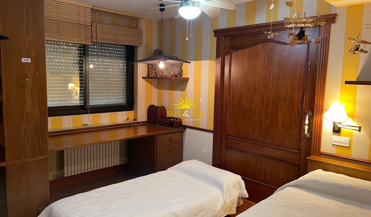 Lange Termijn Verhuur - Villa - Benidorm