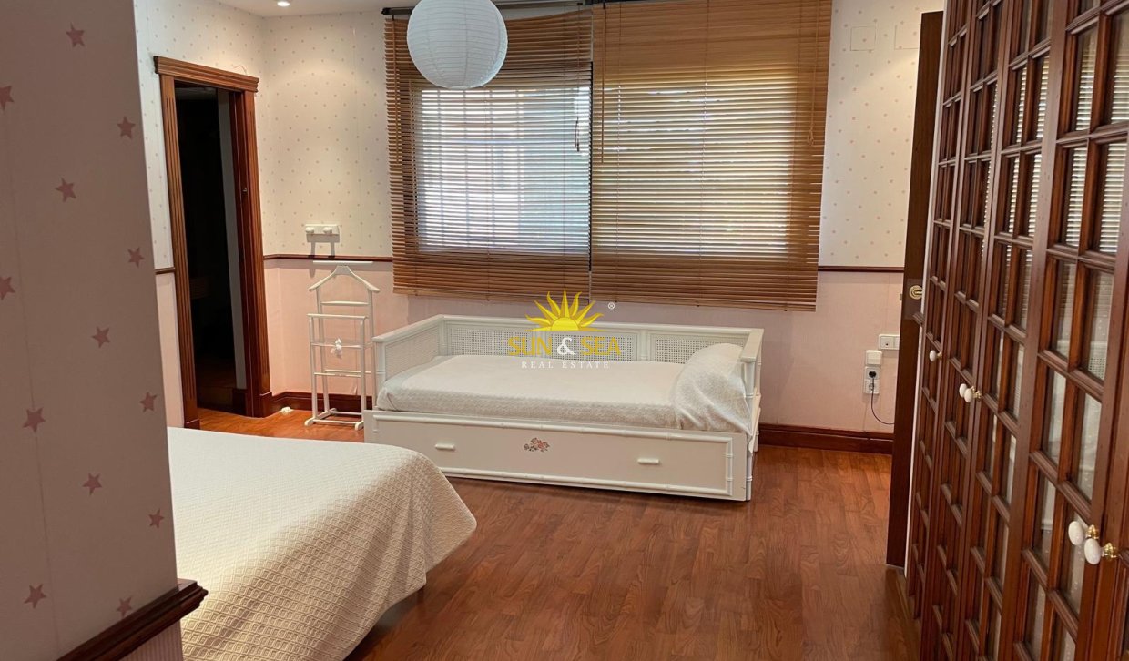 Lange Termijn Verhuur - Villa - Benidorm
