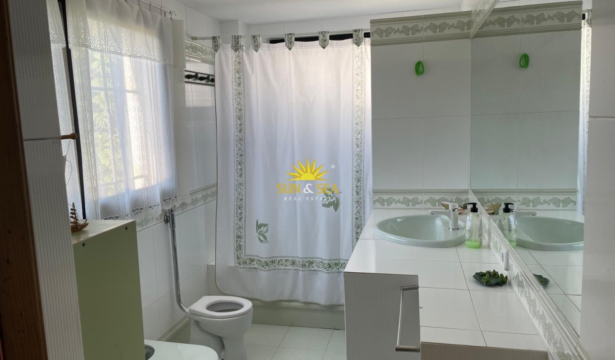 Lange Termijn Verhuur - Villa - Benidorm