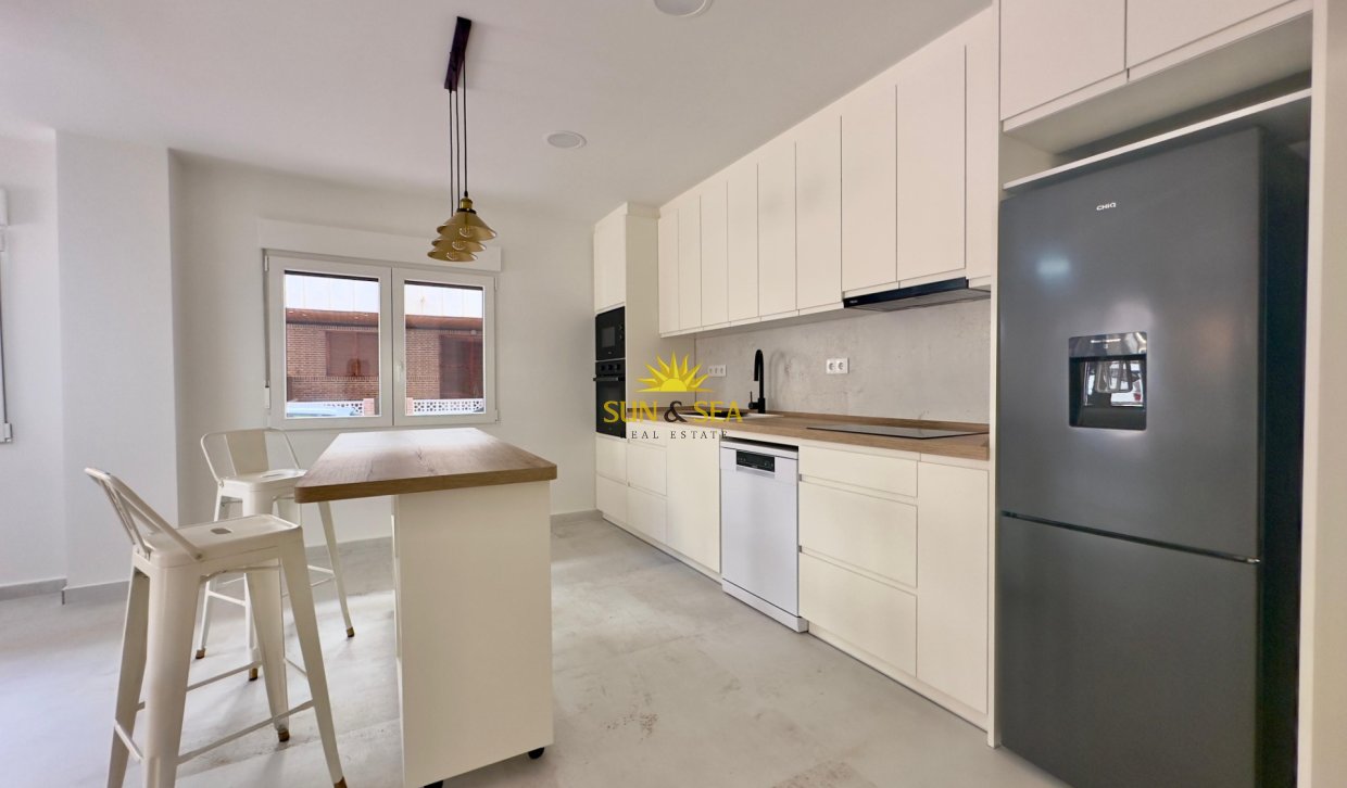 Revente - Appartement - Torrevieja - Acequion