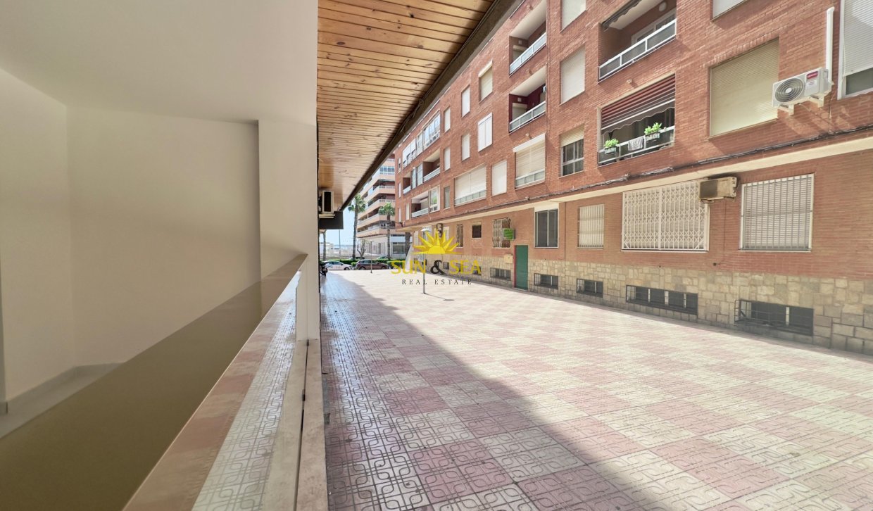 Revente - Appartement - Torrevieja - Acequion