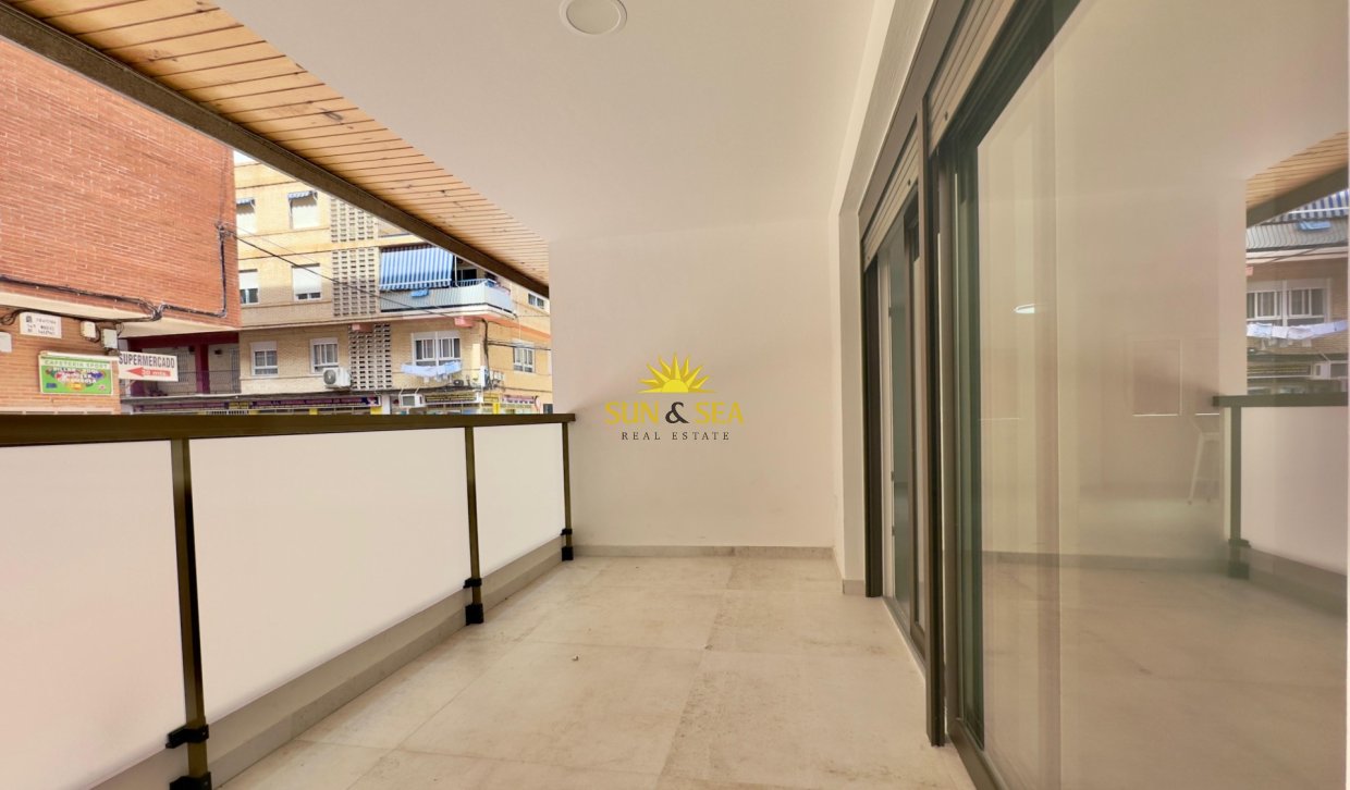 Revente - Appartement - Torrevieja - Acequion