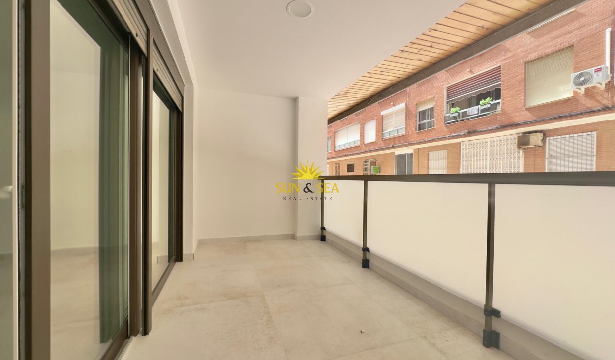 Revente - Appartement - Torrevieja - Acequion