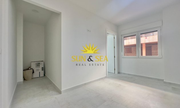 Reventa - Apartamento - Torrevieja - Acequion