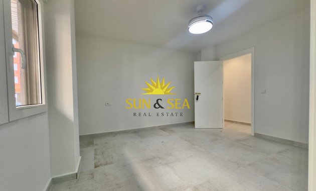 Reventa - Apartamento - Torrevieja - Acequion