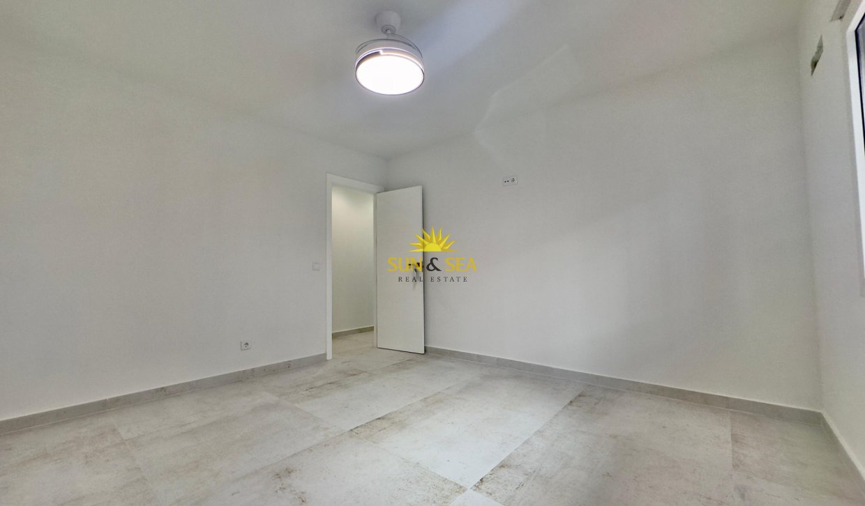 Revente - Appartement - Torrevieja - Acequion