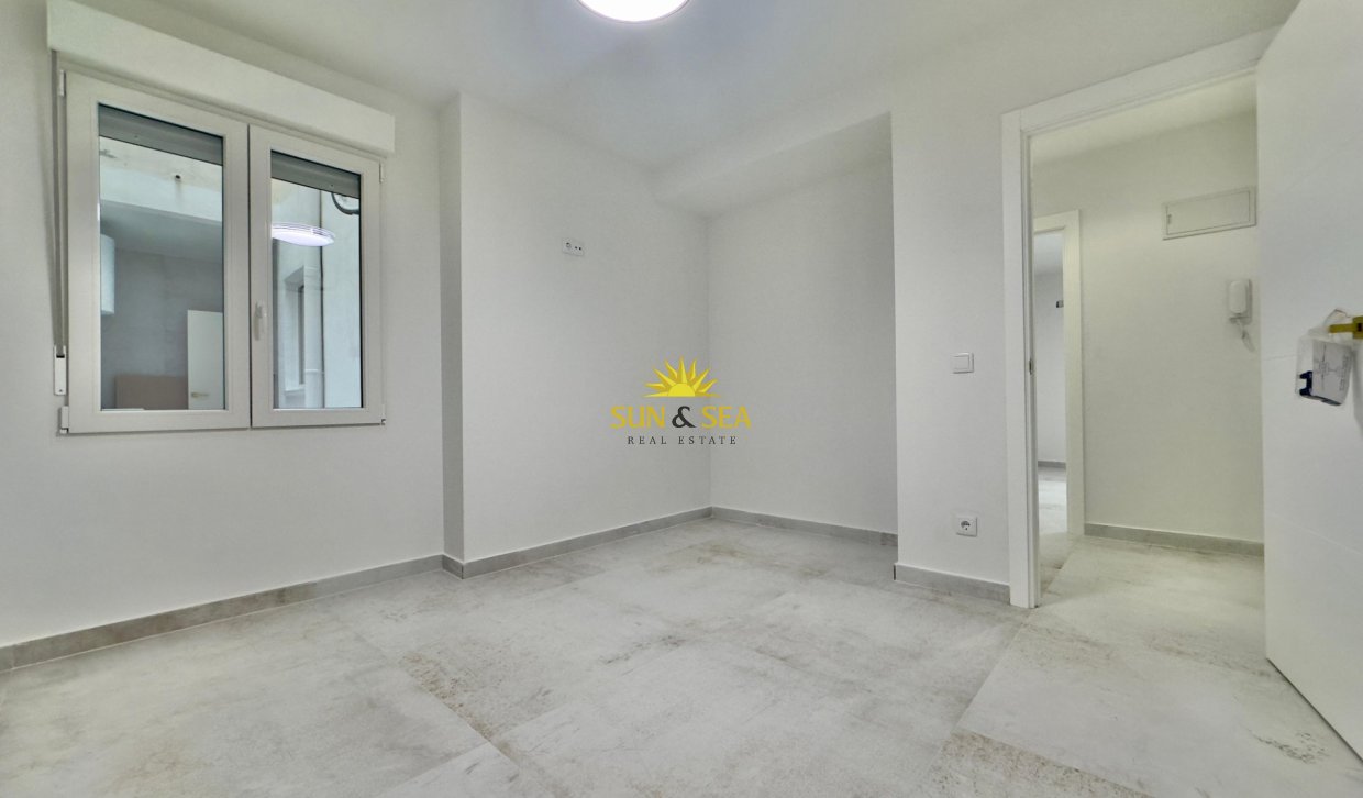 Revente - Appartement - Torrevieja - Acequion