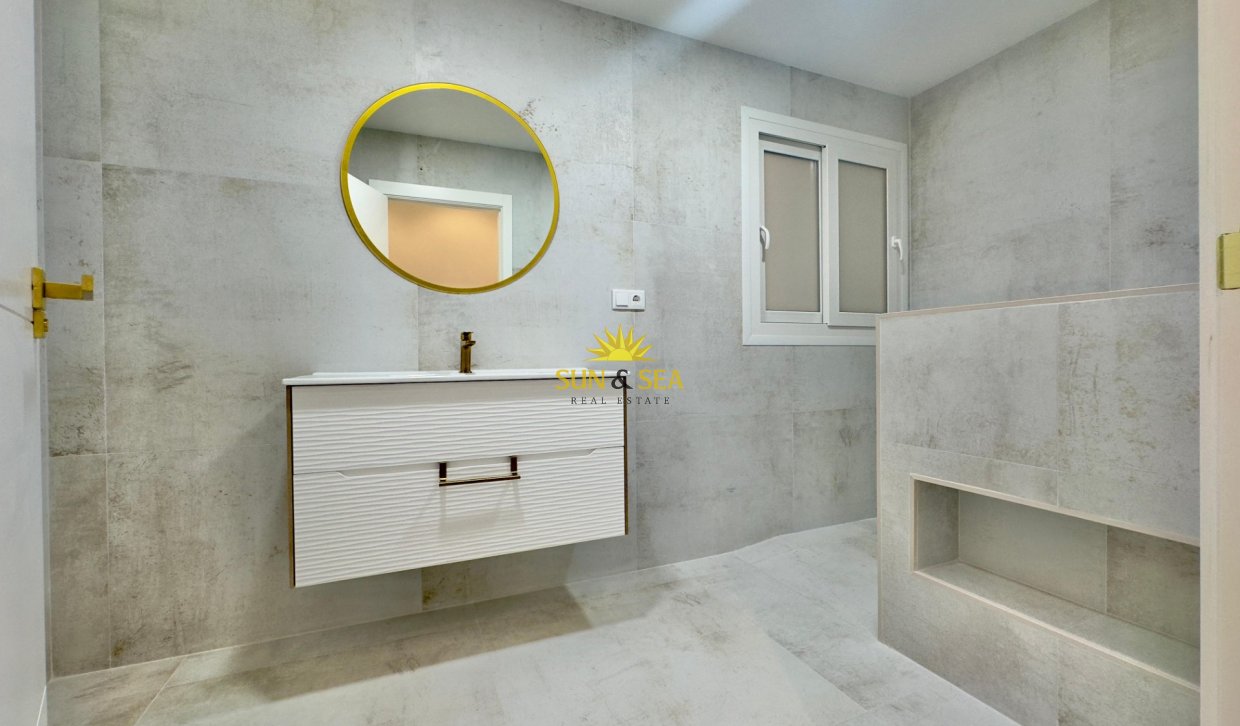 Revente - Appartement - Torrevieja - Acequion