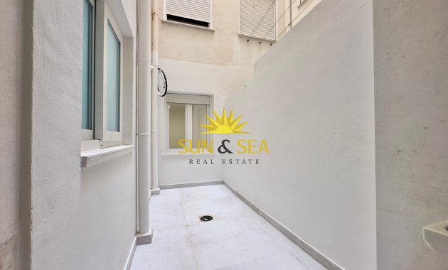 Reventa - Apartamento - Torrevieja - Acequion