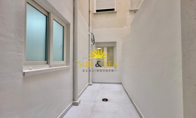 Reventa - Apartamento - Torrevieja - Acequion