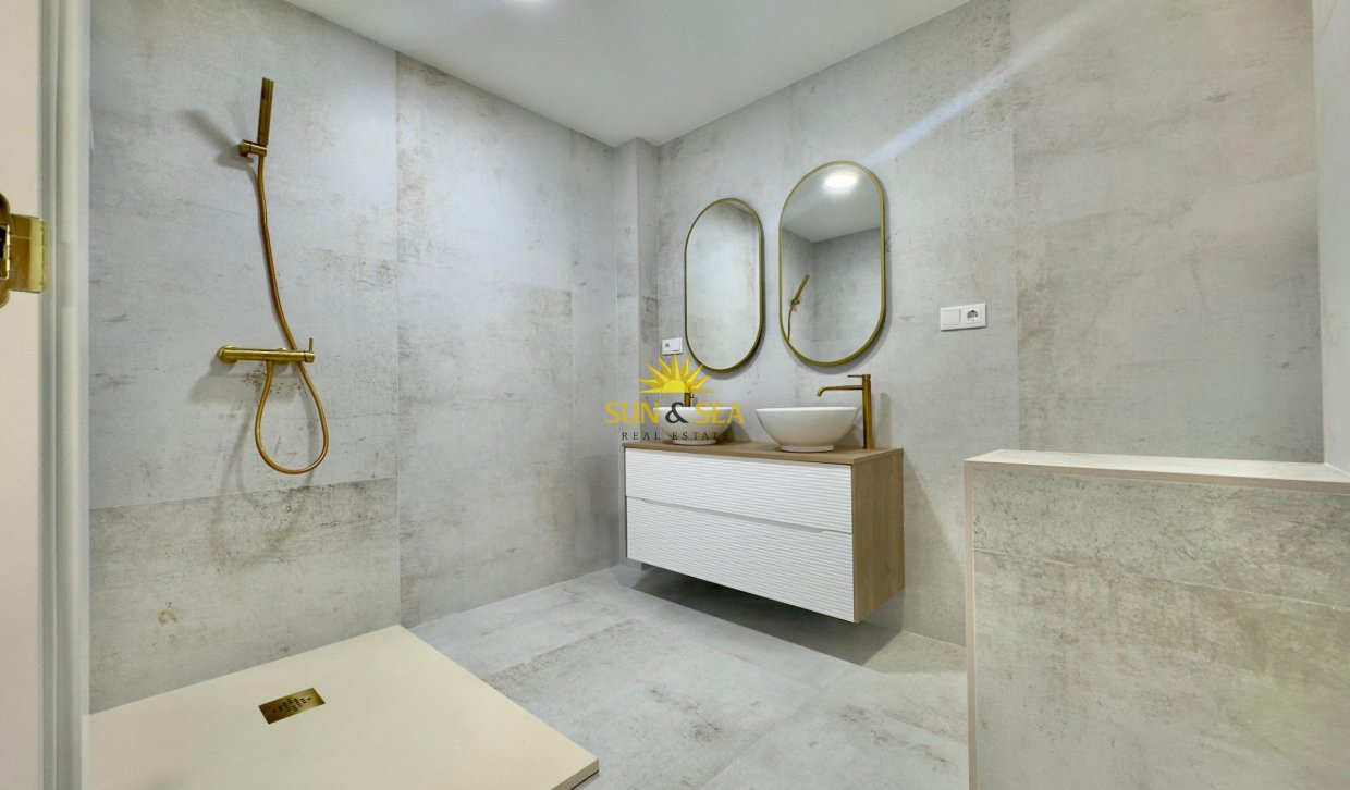 Revente - Appartement - Torrevieja - Acequion