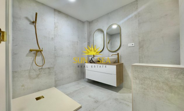 Reventa - Apartamento - Torrevieja - Acequion