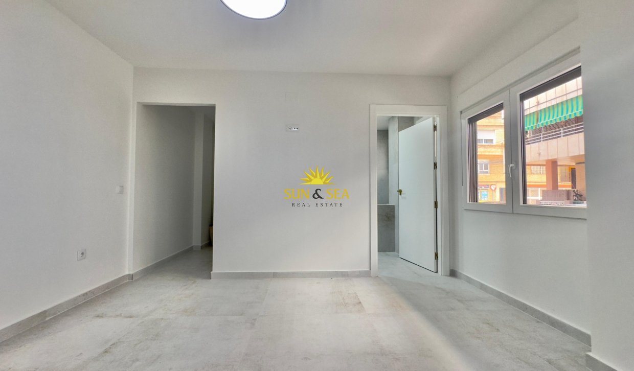 Revente - Appartement - Torrevieja - Acequion