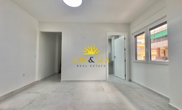 Reventa - Apartamento - Torrevieja - Acequion