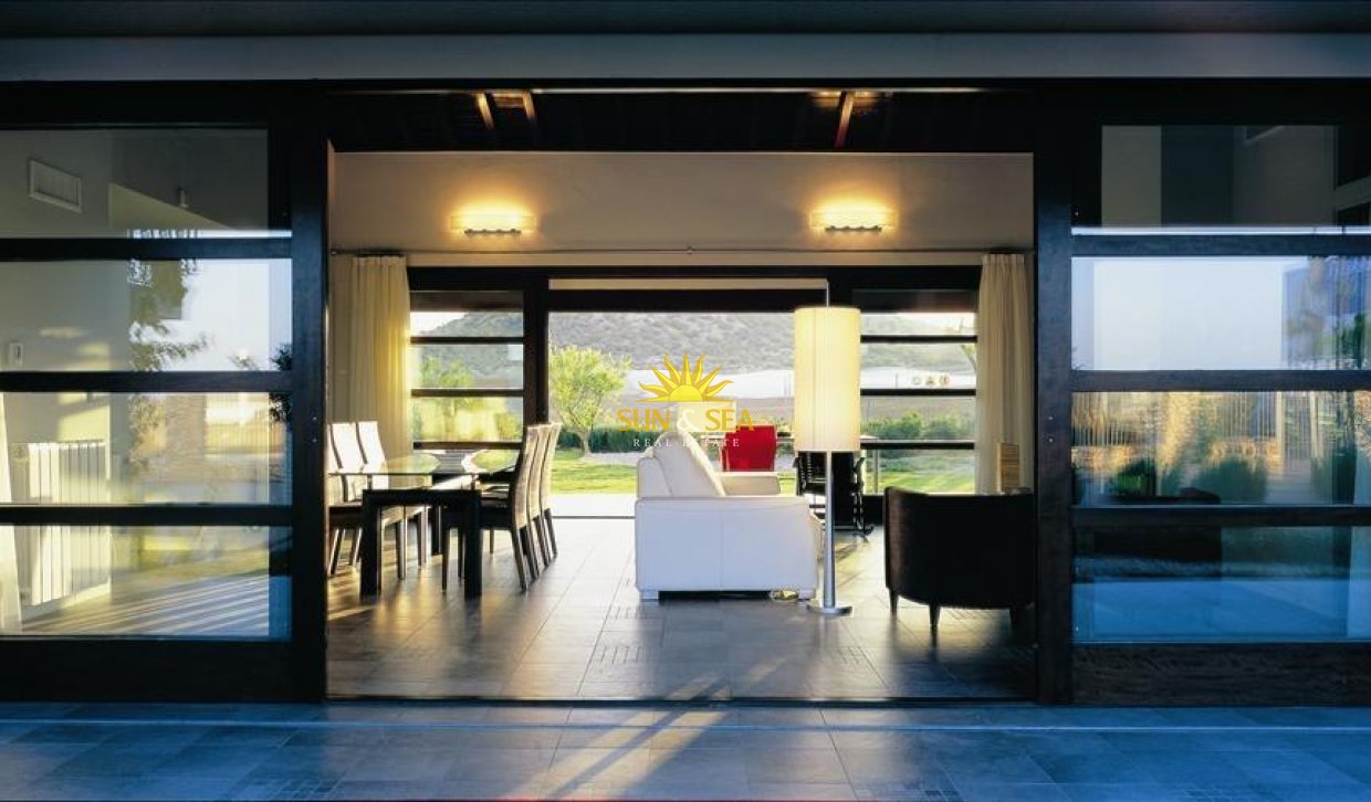 Neue Gebäude - detached - Peraleja Golf