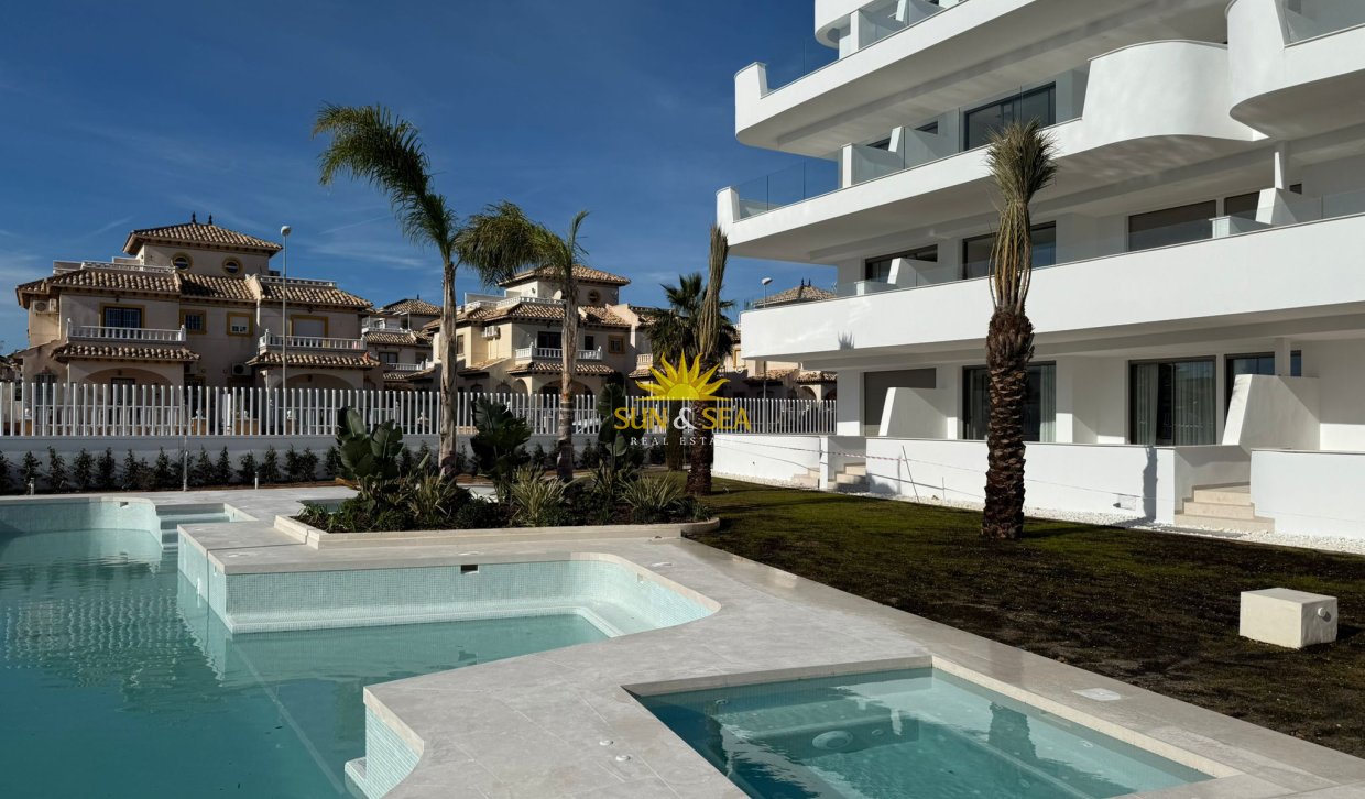Nouvelle construction - ground-floor - Cabo Roig