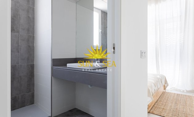 Neue Gebäude - Wohnung - Vera