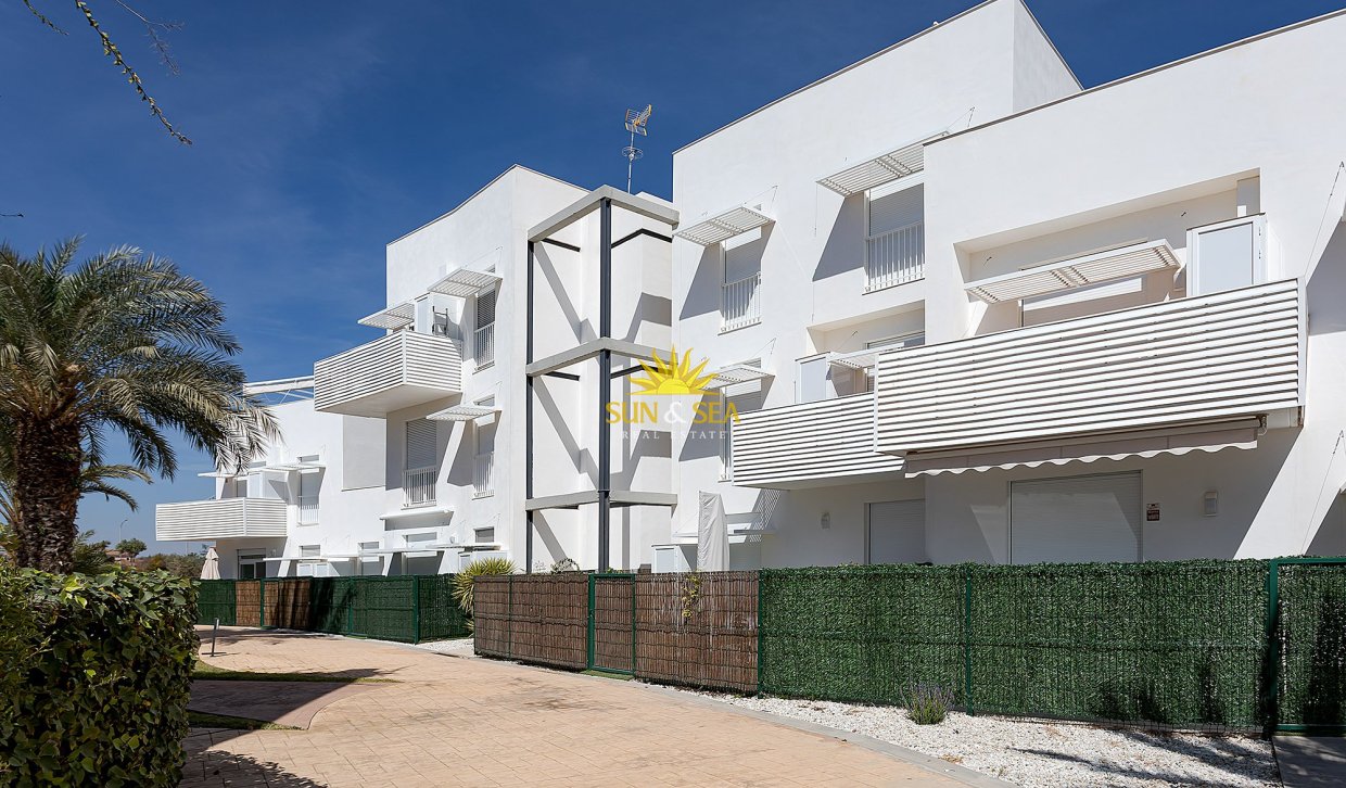 Neue Gebäude - Wohnung - Vera