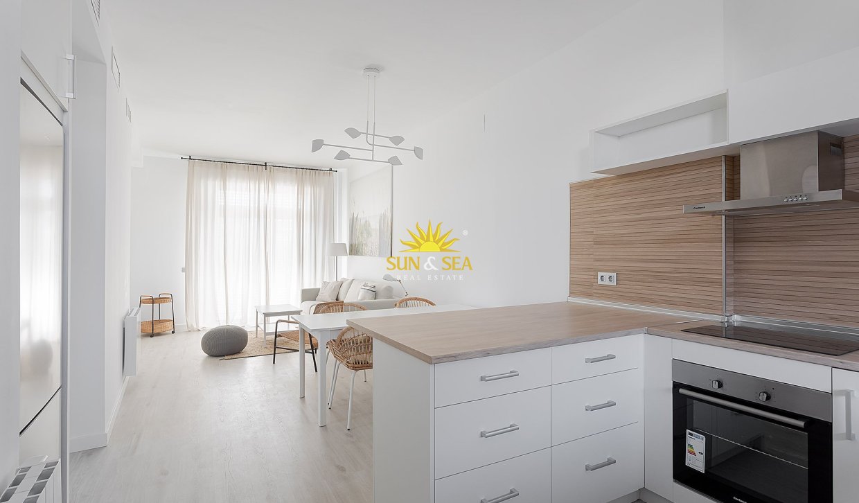 Neue Gebäude - Wohnung - Vera