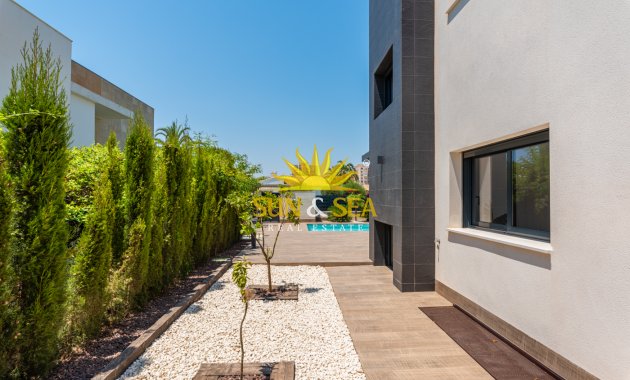 Nouvelle construction - detached - Playa Paraiso