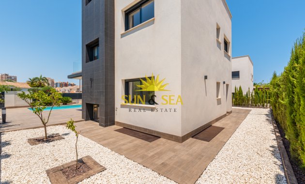 New Build - detached -  - Playa Paraiso