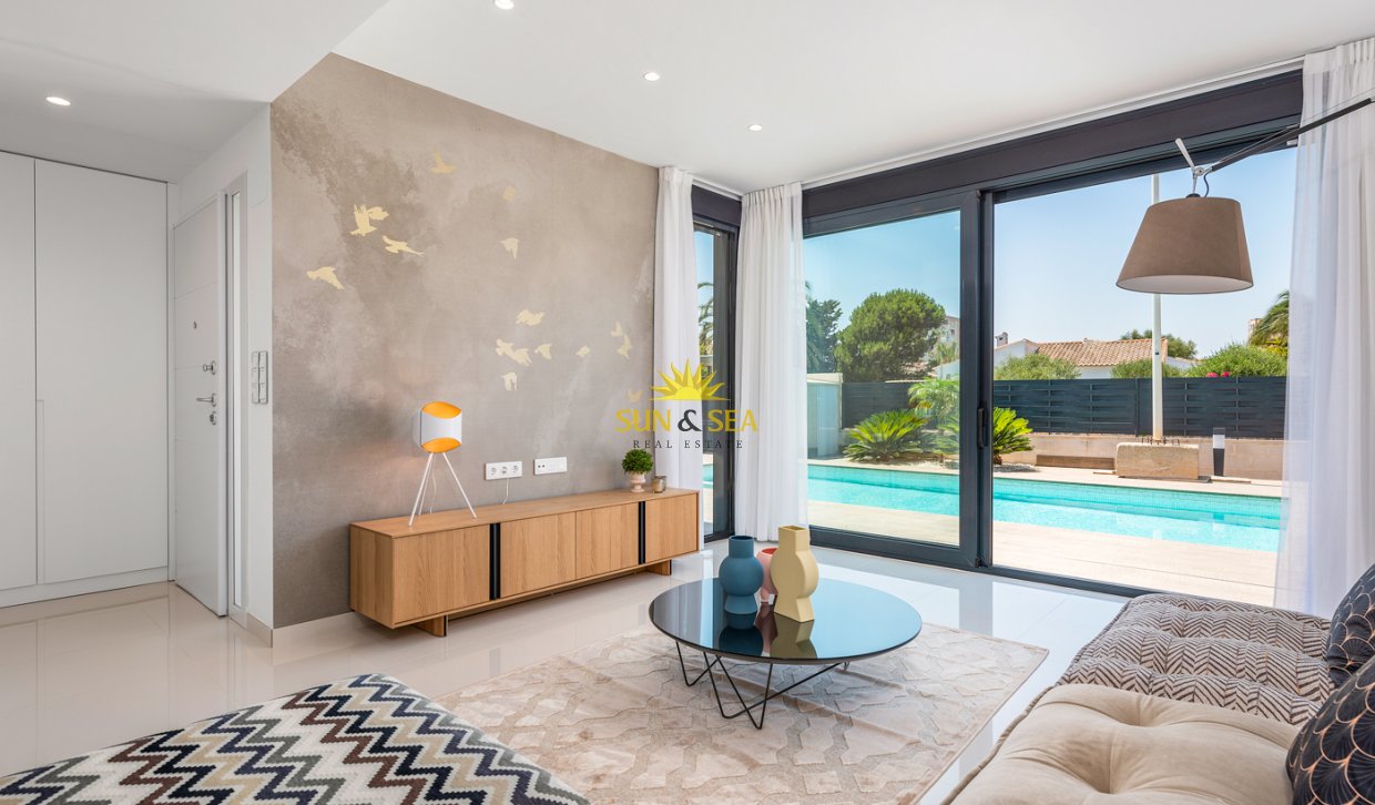 New Build - detached -  - Playa Paraiso