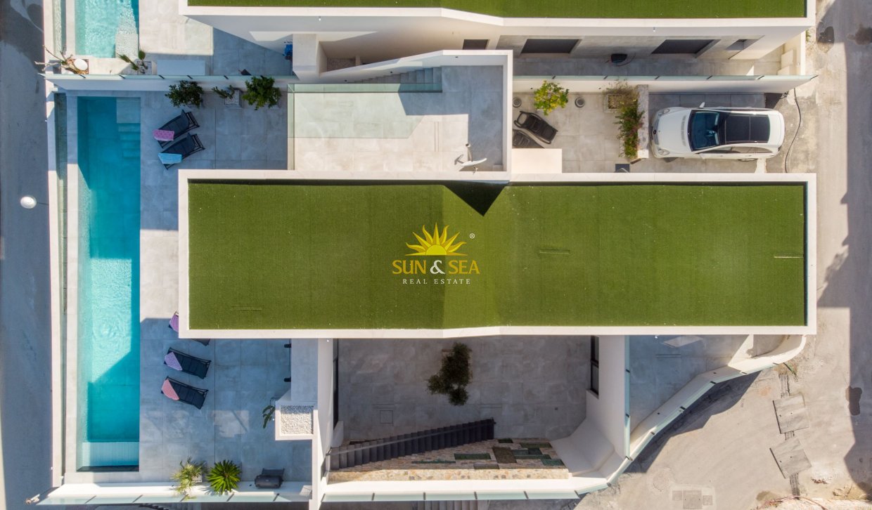 Obra nueva - Chalet - Rojales