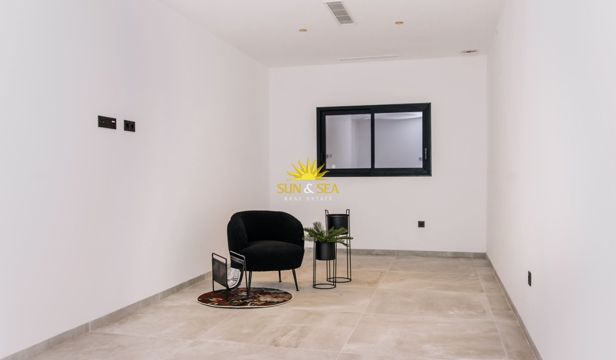 Obra nueva - Chalet - Rojales