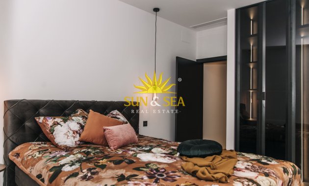 Obra nueva - Chalet - Rojales
