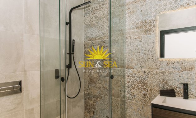 Obra nueva - Chalet - Rojales