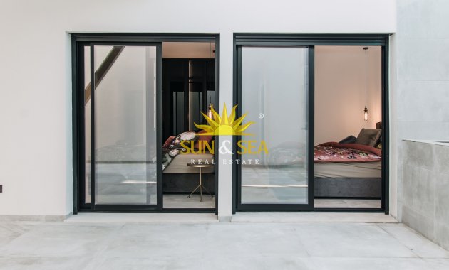 Obra nueva - Chalet - Rojales