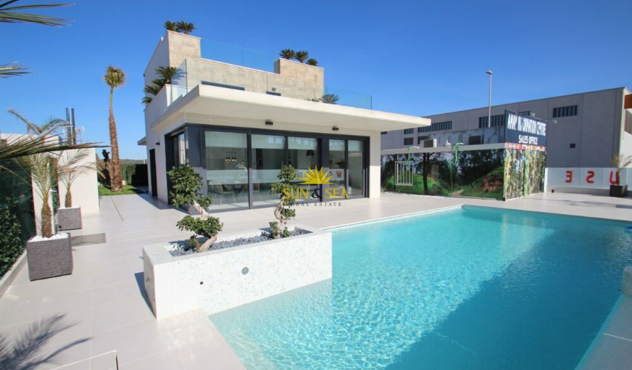 Obra nueva - Chalet -  - San Miguel de Salinas
