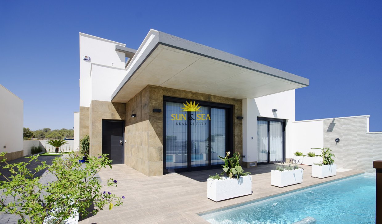 Obra nueva - Chalet -  - San Miguel de Salinas