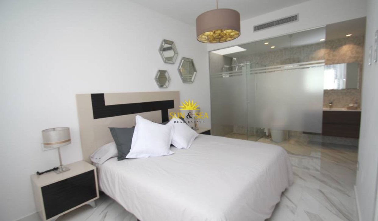 Obra nueva - Chalet -  - San Miguel de Salinas