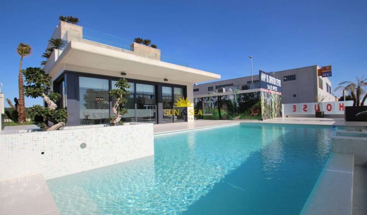 Obra nueva - Chalet -  - San Miguel de Salinas