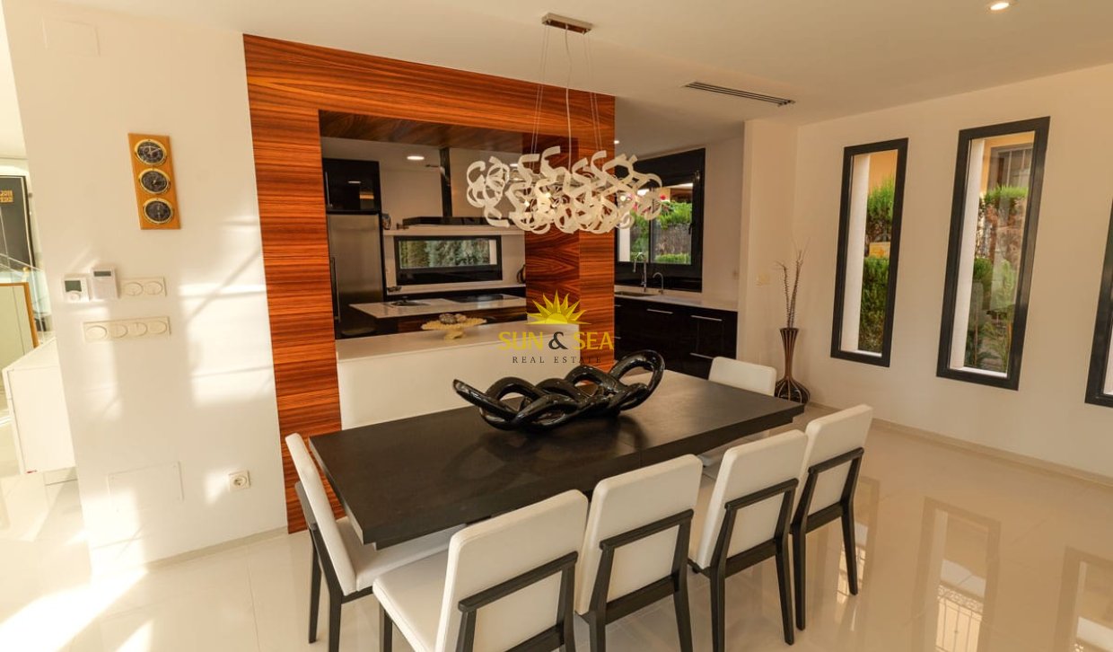 Obra nueva - Chalet -  - Torrevieja