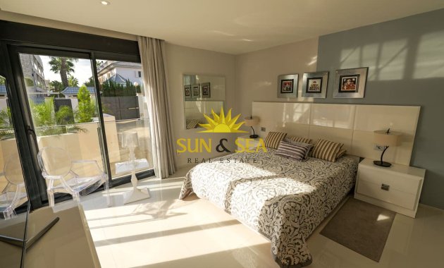 Obra nueva - Chalet -  - Torrevieja
