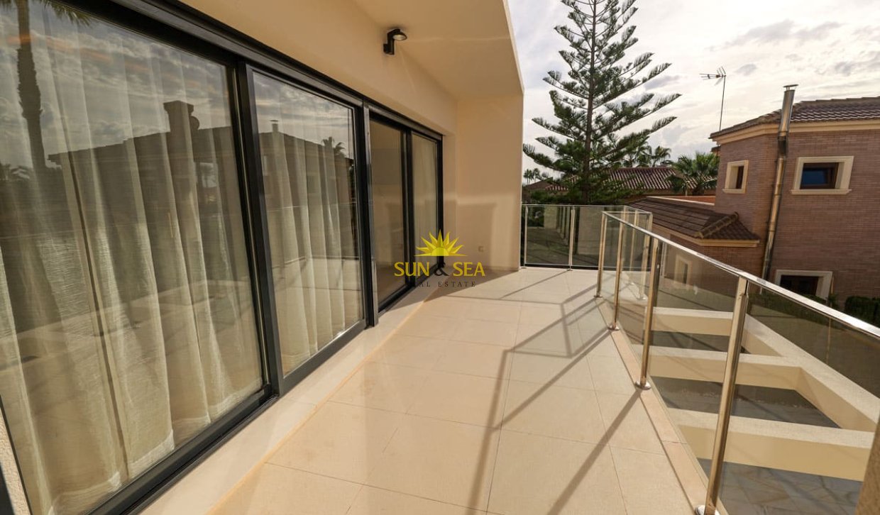 Obra nueva - Chalet -  - Torrevieja