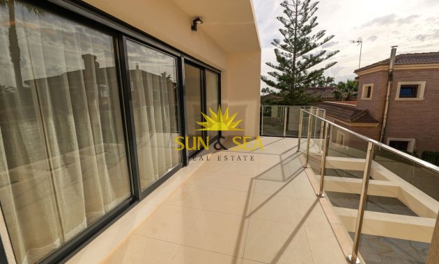 Obra nueva - Chalet -  - Torrevieja
