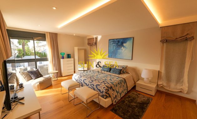 Obra nueva - Chalet -  - Torrevieja