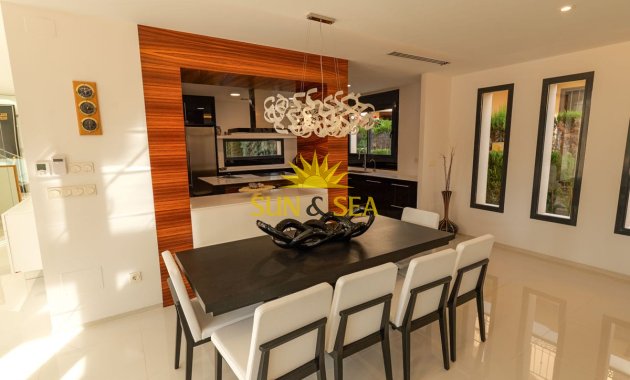 Obra nueva - Chalet -  - Torrevieja